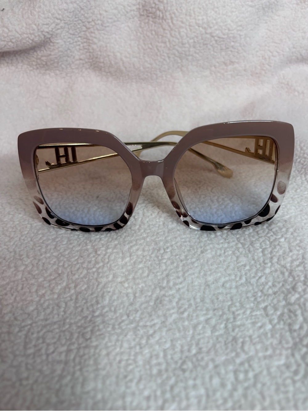Oversized Square Sunglasses in Light Taupe with Leopard Trim - Picture 3 of 7